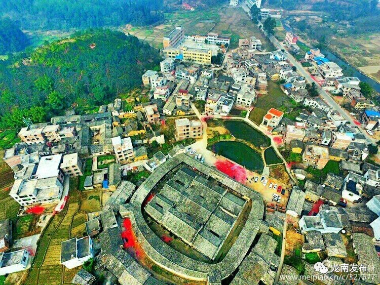 龙南最新航拍，俯瞰独特魅力，领略美丽风景